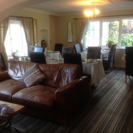 The Hollies Guest House Solihull Bagian luar foto