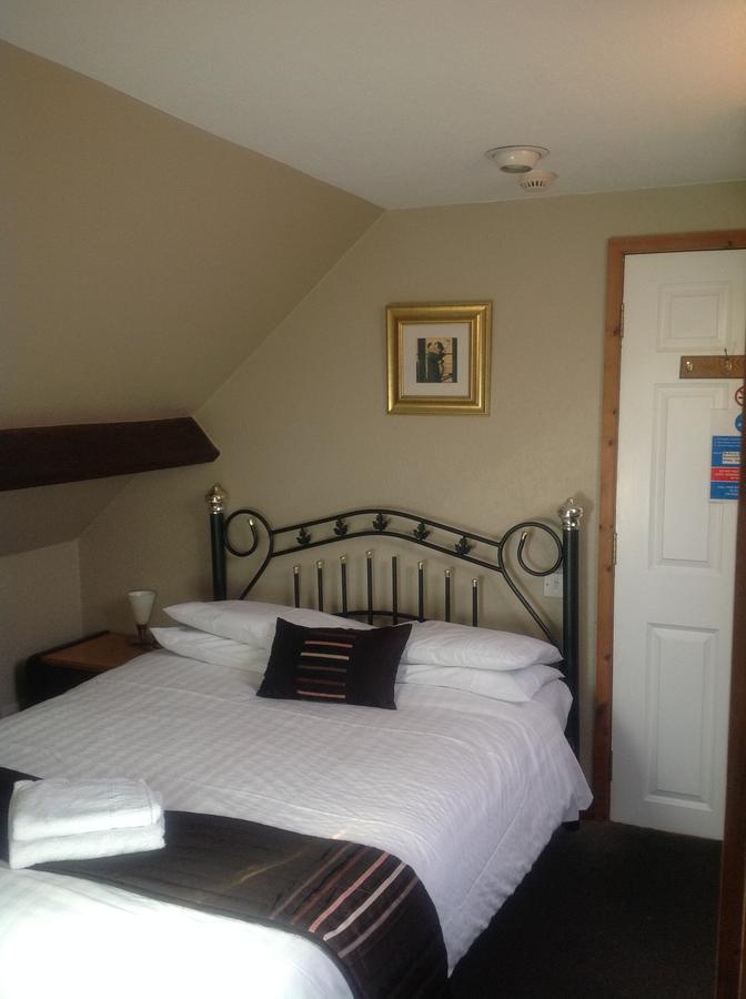 The Hollies Guest House Solihull Bagian luar foto